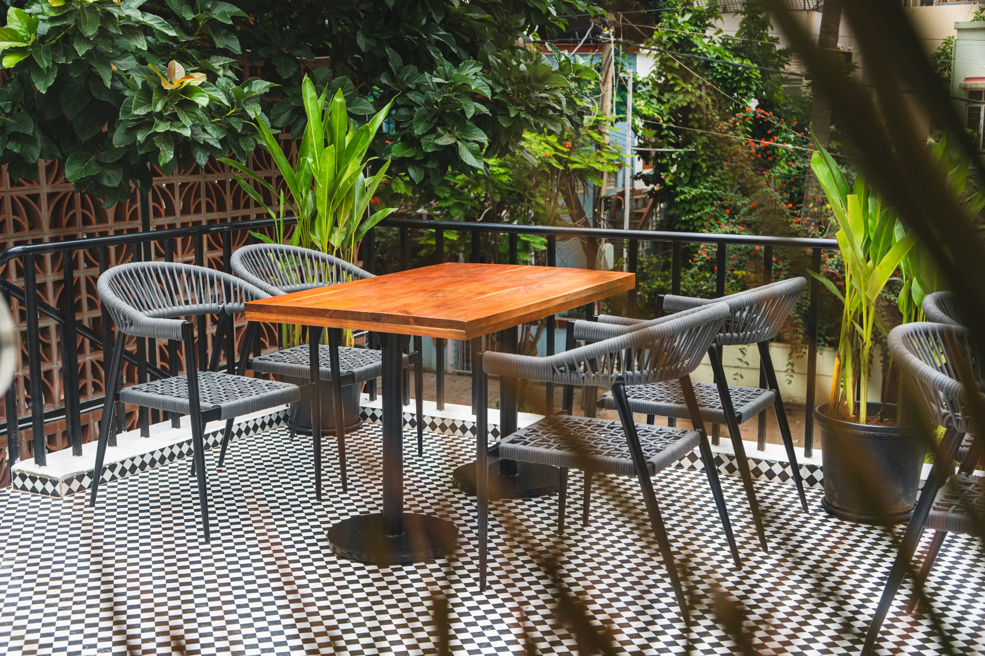 Cafe Ambience 4